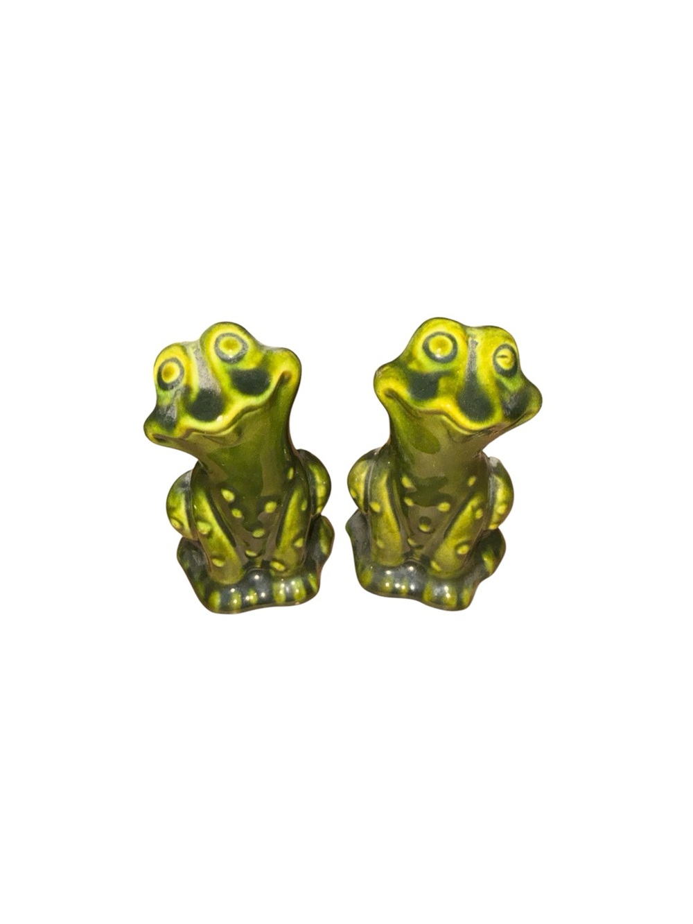 Vintage sitting green frog salt and pepper shakers